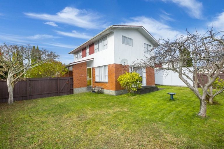 Photo of property in 8 Baltimore Crescent, Totara Park, Upper Hutt, 5018