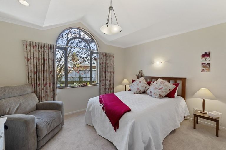 Photo of property in 8 Badminton Court, Huntington, Hamilton, 3210