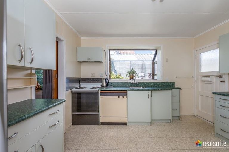 Photo of property in 48b Queens Grove, Hutt Central, Lower Hutt, 5010