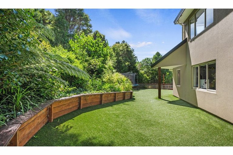 Photo of property in 29 Kate Sheppard Avenue, Torbay, Auckland, 0630