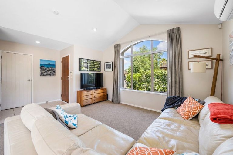 Photo of property in 6 Aviara Court, Northpark, Auckland, 2013