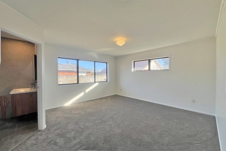 Photo of property in 1/25 Millhouse Drive, Northpark, Auckland, 2013