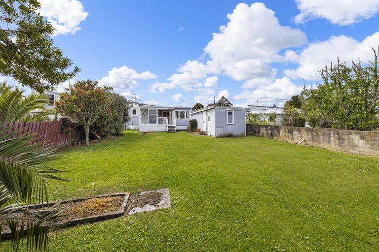 Photo of property in 17 Main Road, Raglan, 3225