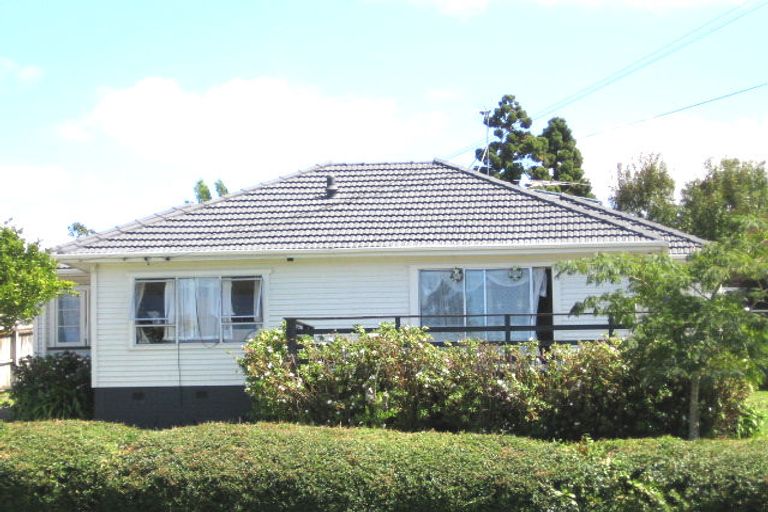 Photo of property in 2/252 Rangatira Road, Beach Haven, Auckland, 0626