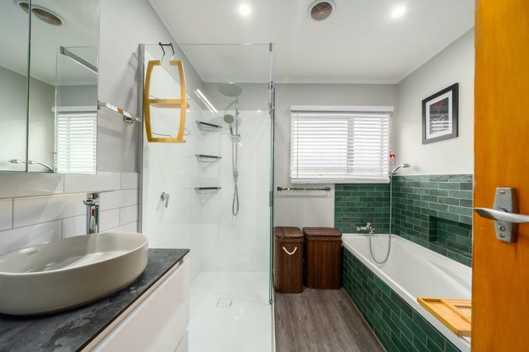 Photo of property in 7 Hawtrey Terrace, Johnsonville, Wellington, 6037
