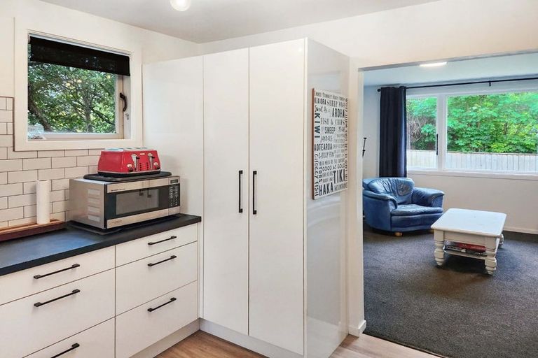 Photo of property in 2/5 Coates Grove, Silverstream, Upper Hutt, 5019