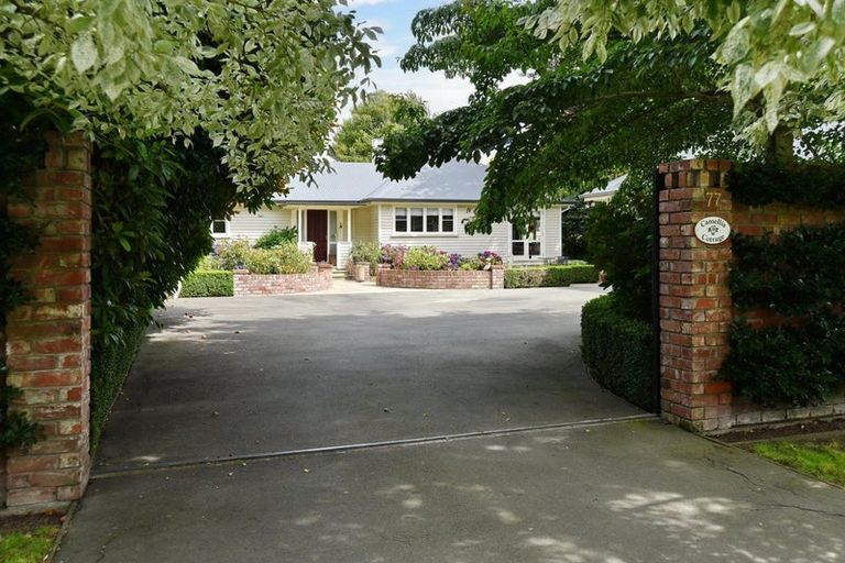 Photo of property in 77 Watsons Road, Harewood, Christchurch, 8051