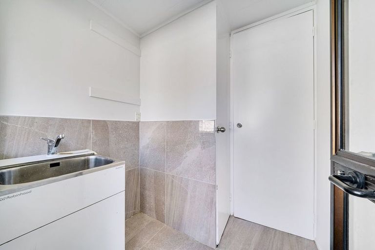 Photo of property in 109 Manuroa Road, Takanini, 2112