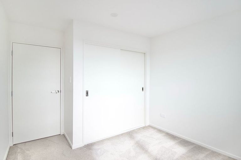 Photo of property in 11a Putiputi Way, Papakura, 2110