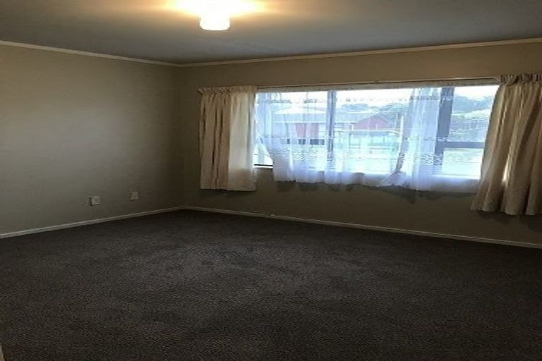 Photo of property in 75 Queens Road, Waikanae Beach, Waikanae, 5036
