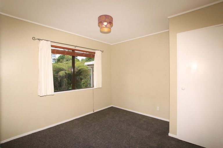 Photo of property in 1/104 Verran Road, Birkdale, Auckland, 0626