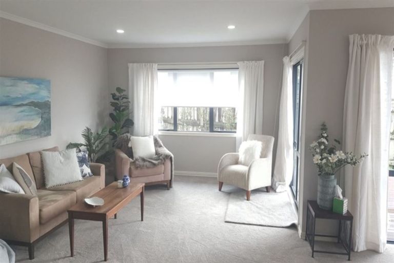 Photo of property in 1 Hoyte Place, Pukehangi, Rotorua, 3015