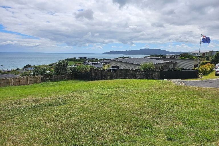 Photo of property in 8 Sunrise Place, Cable Bay, 0420