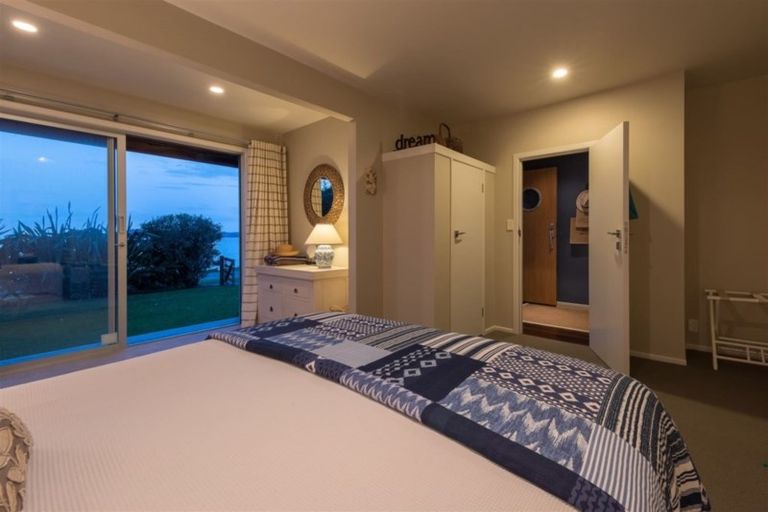 Photo of property in 143 Long Beach Road, Russell, 0202