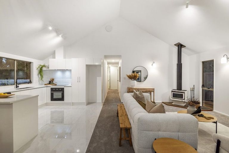 Photo of property in 2/48 Park Hill Road, Birkenhead, Auckland, 0626