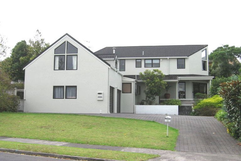 Photo of property in 15 Cherub Place, West Harbour, Auckland, 0618