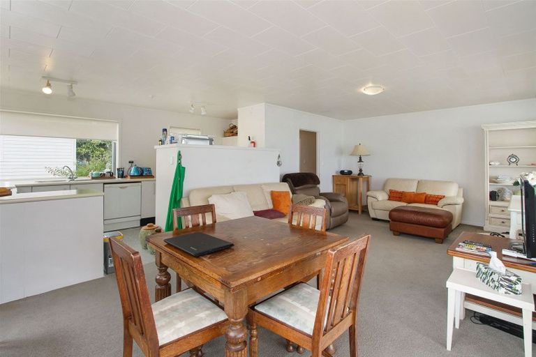 Photo of property in 23 Torkar Road, Clarks Beach, 2122