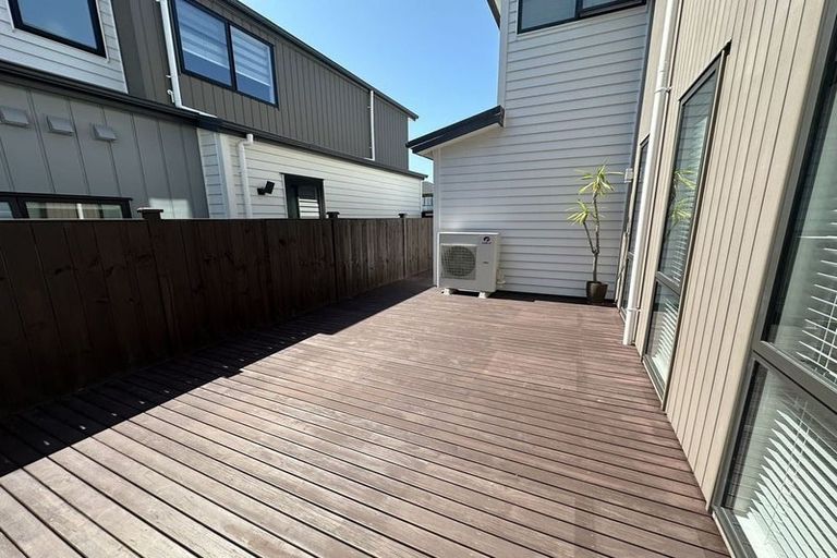 Photo of property in 3 Roa Avenue, Hobsonville, Auckland, 0616