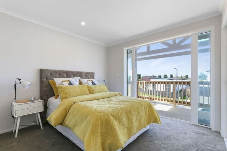 Photo of property in 54 Hayfield Way, Karaka, Papakura, 2113