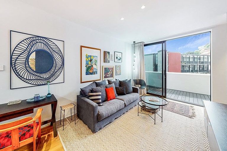 Photo of property in 43 Erica Pabst Way, Island Bay, Wellington, 6023