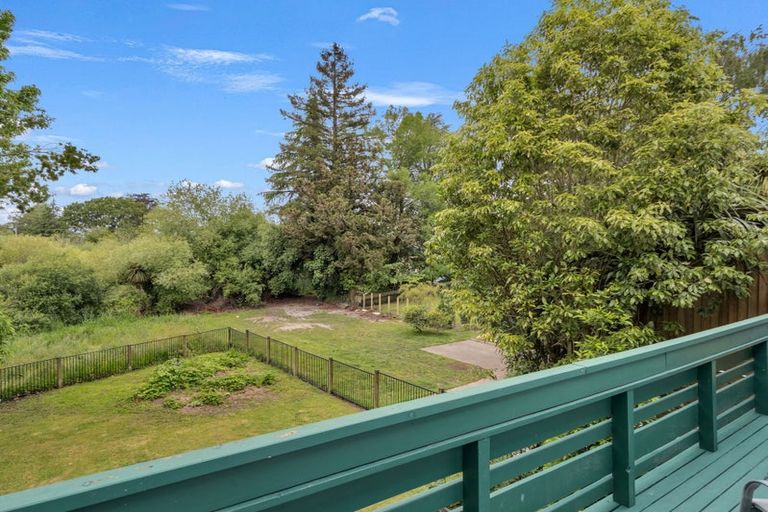 Photo of property in 100b Grand Vue Road, Kawaha Point, Rotorua, 3010