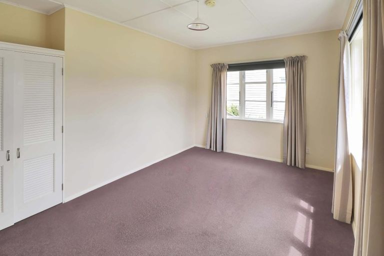 Photo of property in 12 Rumgay Street, Fairfield, Lower Hutt, 5011