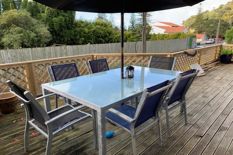 Photo of property in 27 Waiwera Place, Waiwera, Orewa, 0994