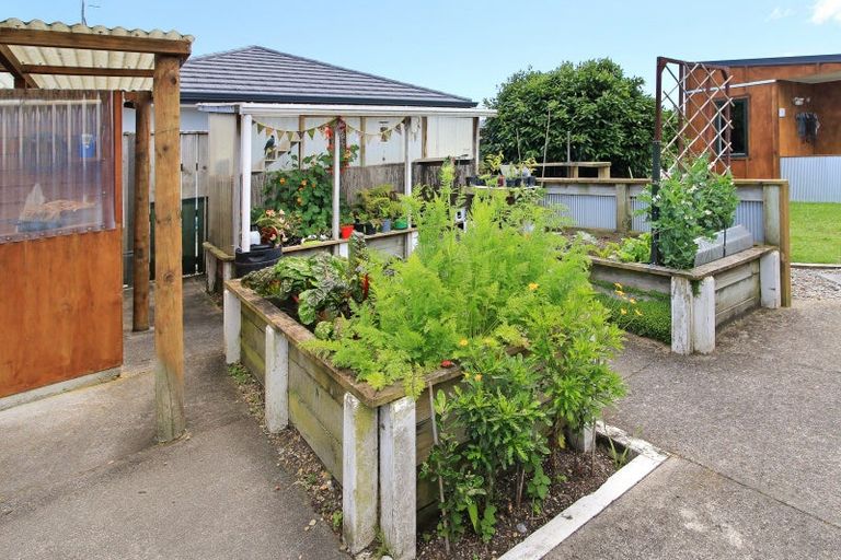 Photo of property in 29 Forbes Road, Foxton Beach, Foxton, 4815