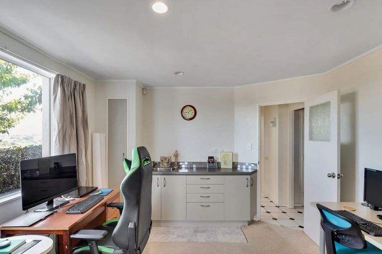 Photo of property in 6 Scott Street, Moturoa, New Plymouth, 4310