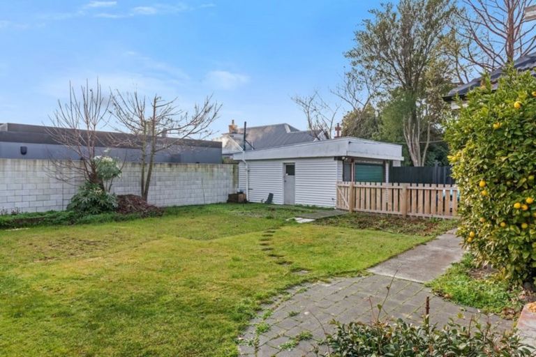 Photo of property in 138 Fendalton Road, Fendalton, Christchurch, 8052