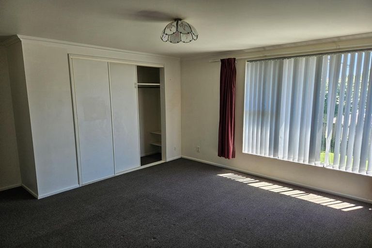 Photo of property in 4 Oakland Street, Northcote, Christchurch, 8052