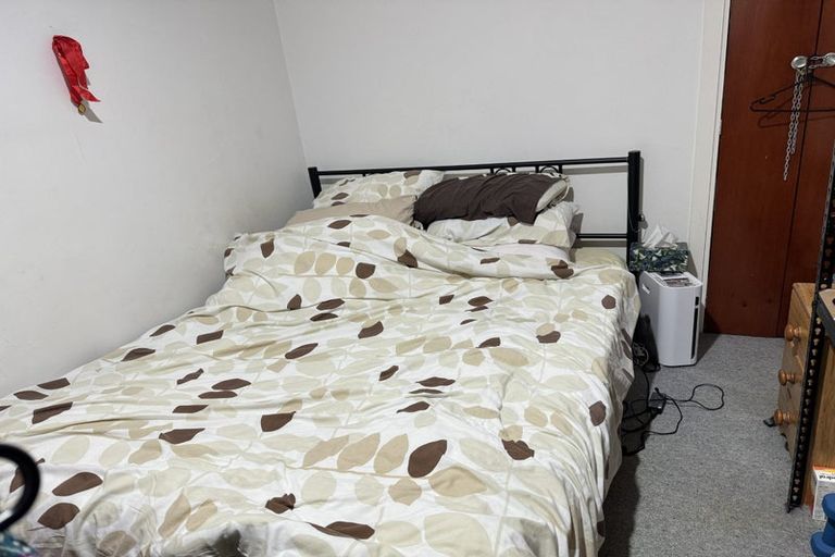 Photo of property in 72 Peach Road, Glenfield, Auckland, 0629