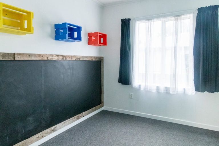 Photo of property in 100 Janet Street, Appleby, Invercargill, 9812