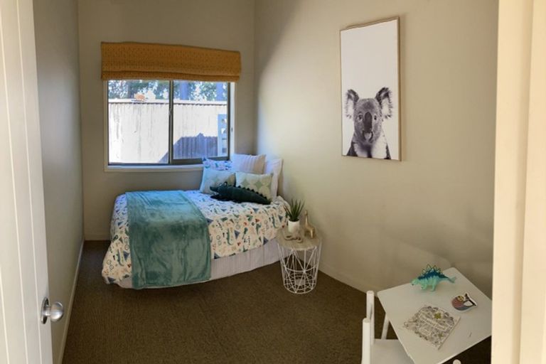 Photo of property in 21 Amoka Crescent, Parklands, Christchurch, 8083