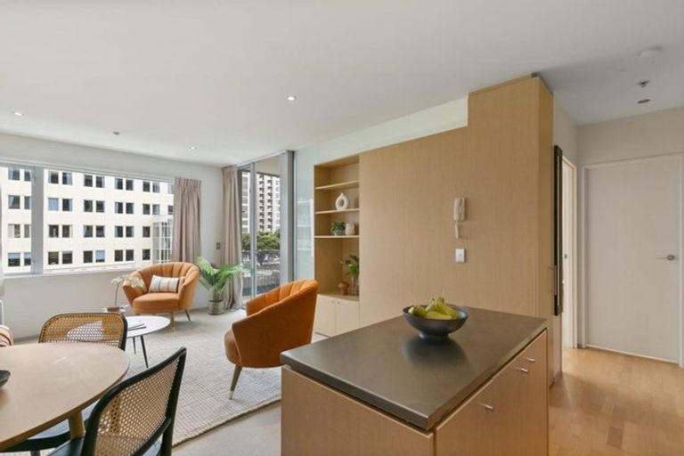 Photo of property in Sanctum Apartments, 32/10a Ebor Street, Te Aro, Wellington, 6011