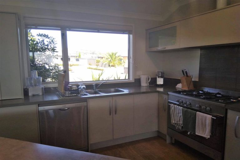 Photo of property in 19 Karoola Place, Havelock North, 4130