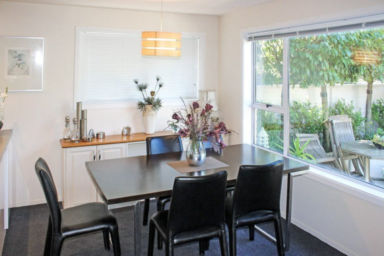 Photo of property in 61 Glandovey Road, Fendalton, Christchurch, 8052