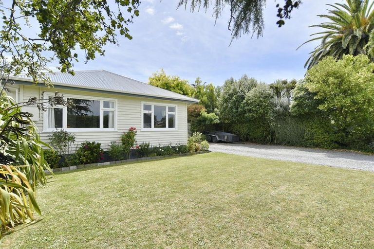 Photo of property in 25 Akaroa Street, Kaiapoi, 7630