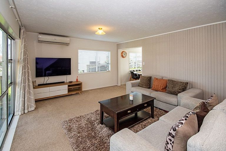 Photo of property in 5 Lorelei Place, Opaheke, Papakura, 2113