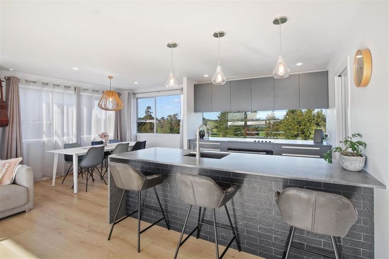 Photo of property in 172 Torkar Road, Clarks Beach, 2122