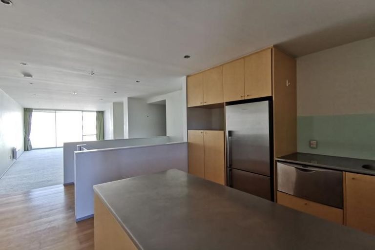 Photo of property in Sanctum Apartment, 10 Ebor Street, Te Aro, Wellington, 6011