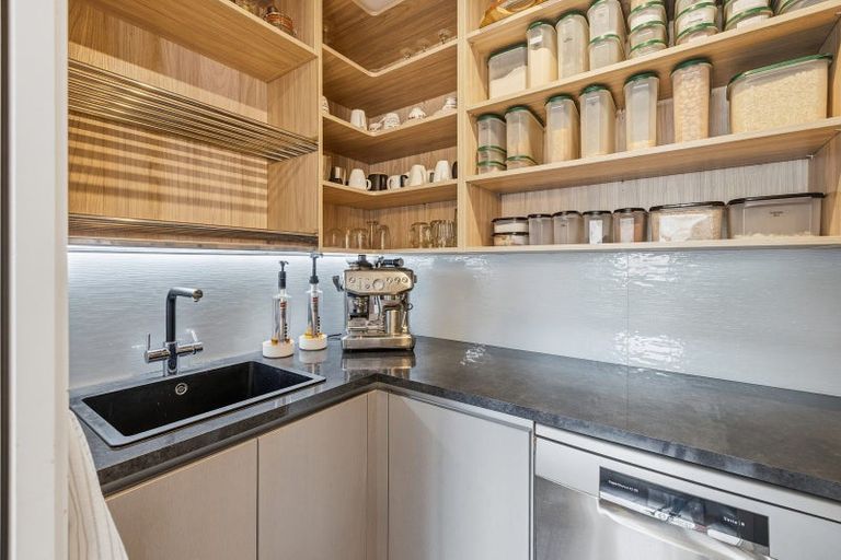 Photo of property in 86 Pakanga Grove, Pyes Pa, Tauranga, 3112