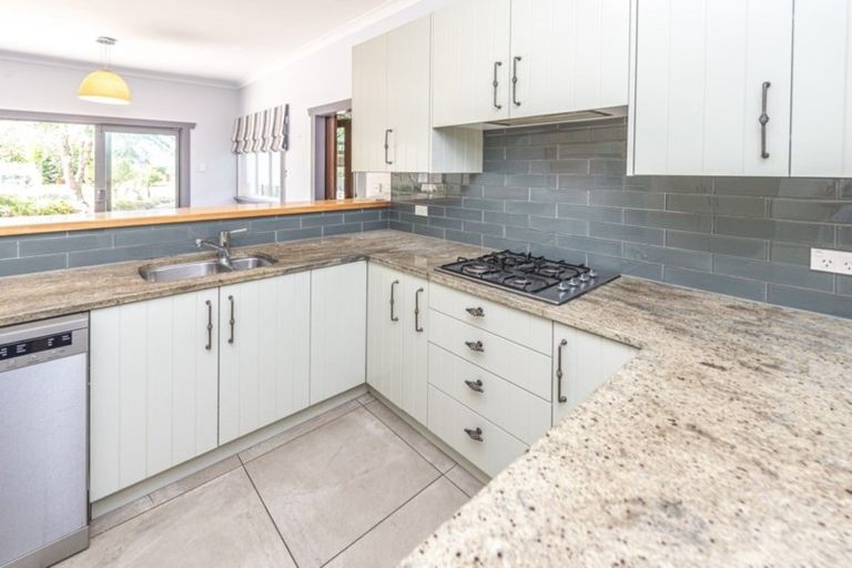 Photo of property in 68 Oakland Avenue, Saint Johns Hill, Whanganui, 4500