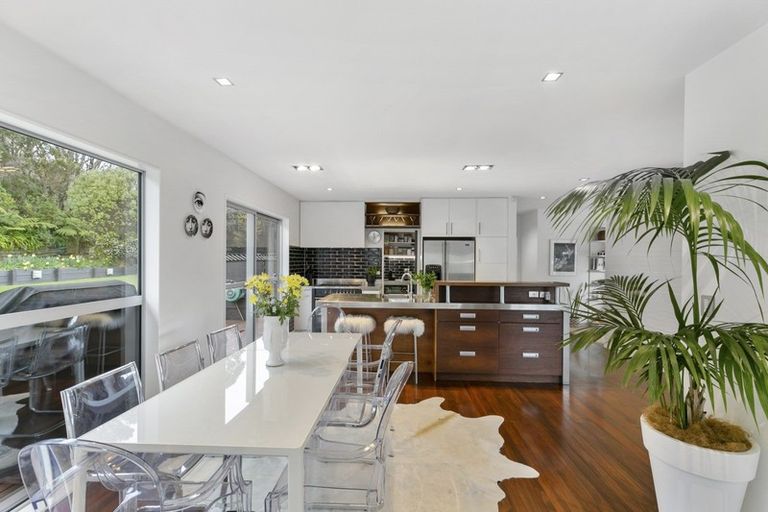 Photo of property in 32 Torwood Road, Khandallah, Wellington, 6035