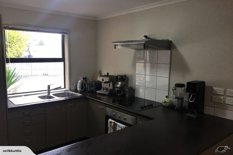 Photo of property in St Claire Village, 40/172 Mcleod Road, Te Atatu South, Auckland, 0610