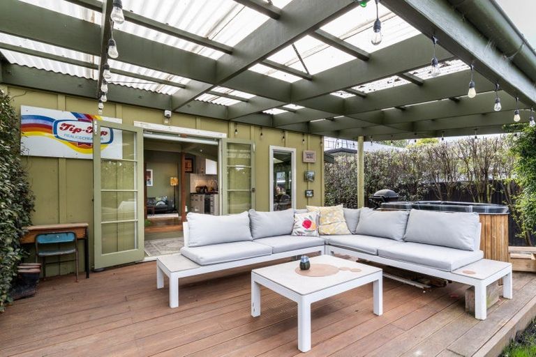 Photo of property in 4 Kuku Street, Te Awanga, 4102