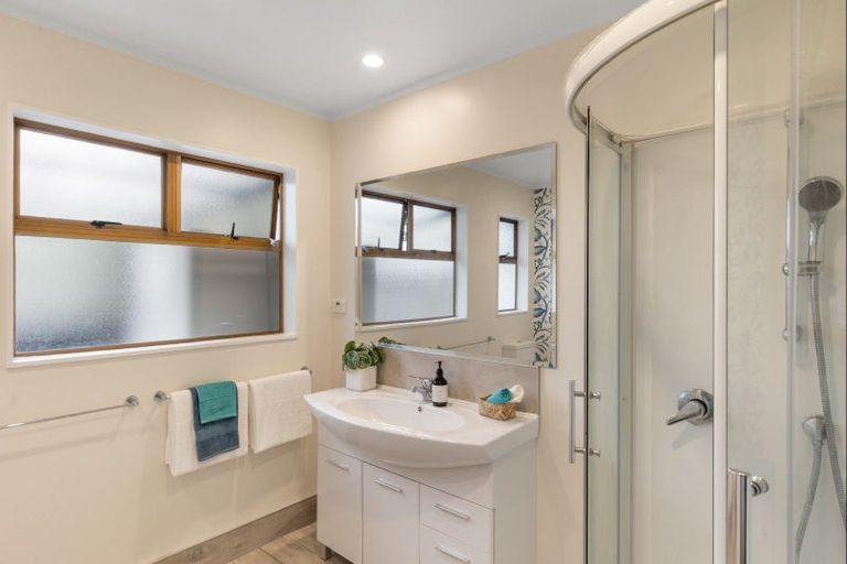 Photo of property in 11 Matipo Street, Levin, 5510