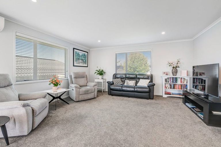 Photo of property in 24 Minerva Avenue, Helensville, 0800