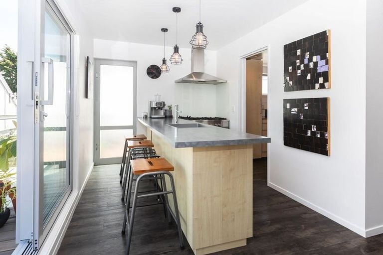 Photo of property in 17 Larnach Street, Waimairi Beach, Christchurch, 8083