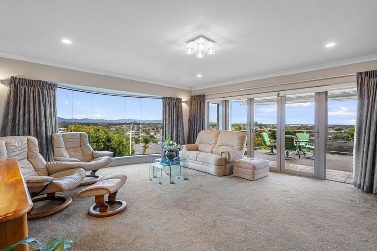 Photo of property in 42 Siemonek Rise, Bethlehem, Tauranga, 3110